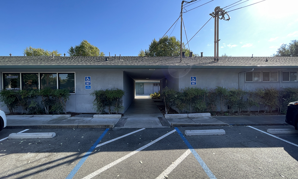 Outside shot of Campbell dental office